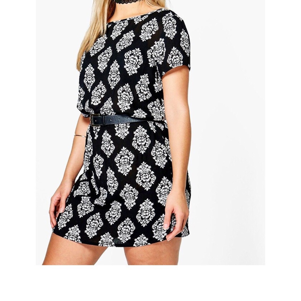 Boohoo Plus Georgia Shift Dress